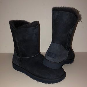 UGG Classic Cuff Short